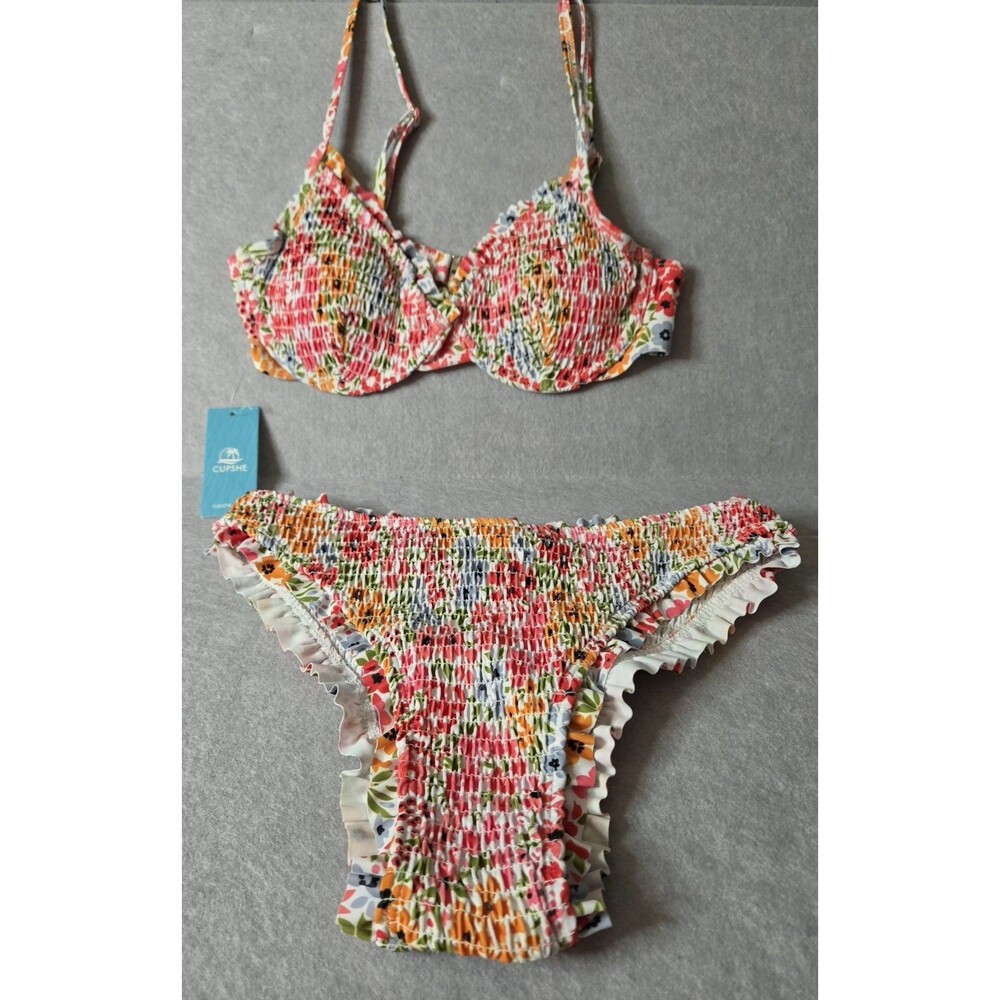 CUPSHE NWT Floral Smocked Bikini Set Underwire Ruffle Bottoms Size S